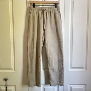 EUC Uniqlo straight leg cotton elastic waist pants in beige